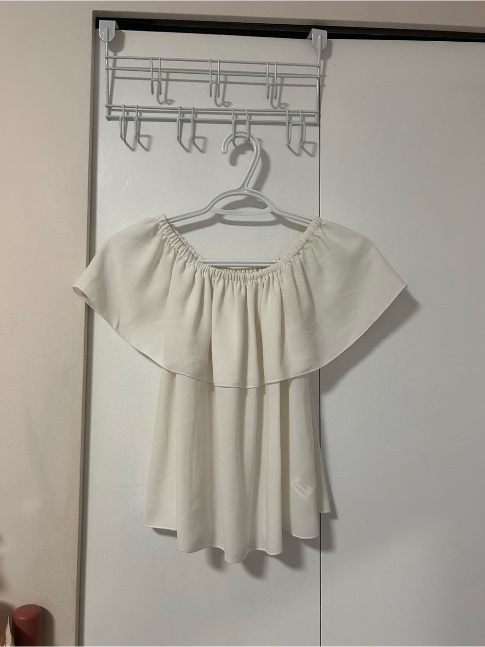 Aritzia Wilfred Promener Off the Shoulder Top